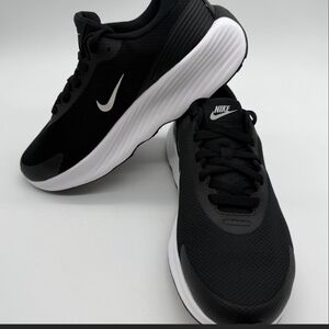 Nike Women's Black Running Shoes